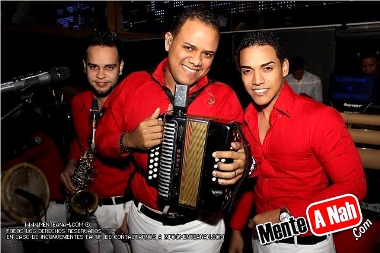 Urbanda en su primera gira por NY en su tercera semana de éxito