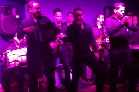 Video: Urbanda – Cuando Pienso En Ti @ D’Classico Lounge (10-06-2012)