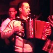 Videos:Nicol Peña & Chichi Guira En Santana Sports Bar (11/25/2012)