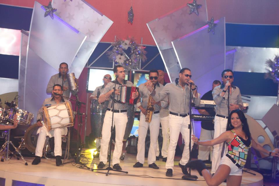 Imagenes: Banda Real En @De Extremo A Extremo, 14 de Nov 2012