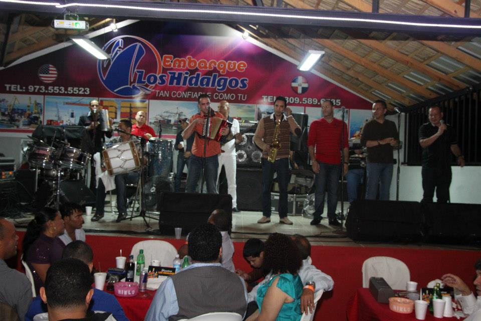 Imagenes: Banda Real En Discoteca Los Hidalgo, 23 de Dic 2012