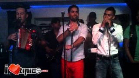Video: Los Unikos De Nicol Peña – Quererte Fue un Error (2013)