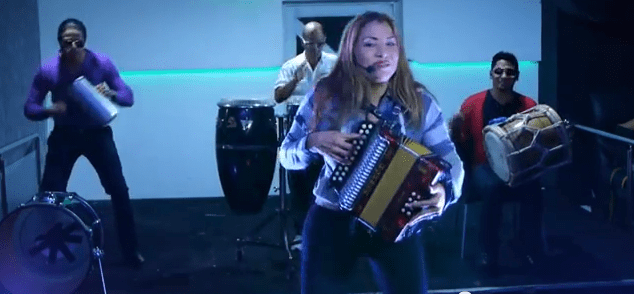 Maria Díaz – El Hombre Mas Desgraciado (Video Oficial)