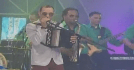 Nicol Peña y La Seleccion Tipica – Si Hablan De Mi (De Extremo A Extremo) (04-19-13)